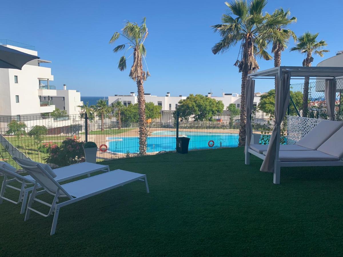 Casa Casu New Stunning 3 Bed Raised Ground Floor Apartment & Huge Balcony With Sea Pool & Mountain View Indoor & Outdoor Swimming Pools & Gym Walking Distance To Beach Port Estepona Traveller Award 2023 Bagian luar foto