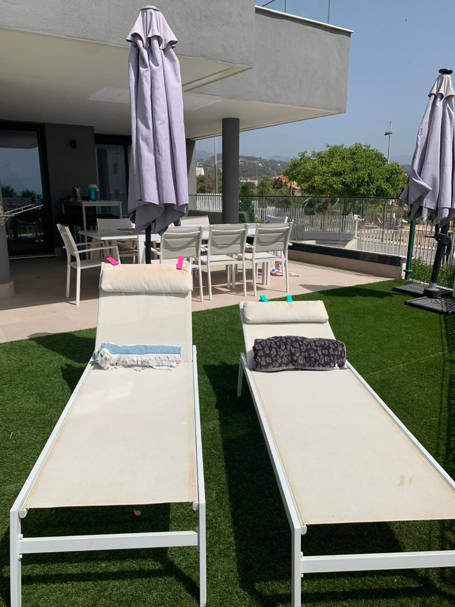 Casa Casu New Stunning 3 Bed Raised Ground Floor Apartment & Huge Balcony With Sea Pool & Mountain View Indoor & Outdoor Swimming Pools & Gym Walking Distance To Beach Port Estepona Traveller Award 2023 Bagian luar foto